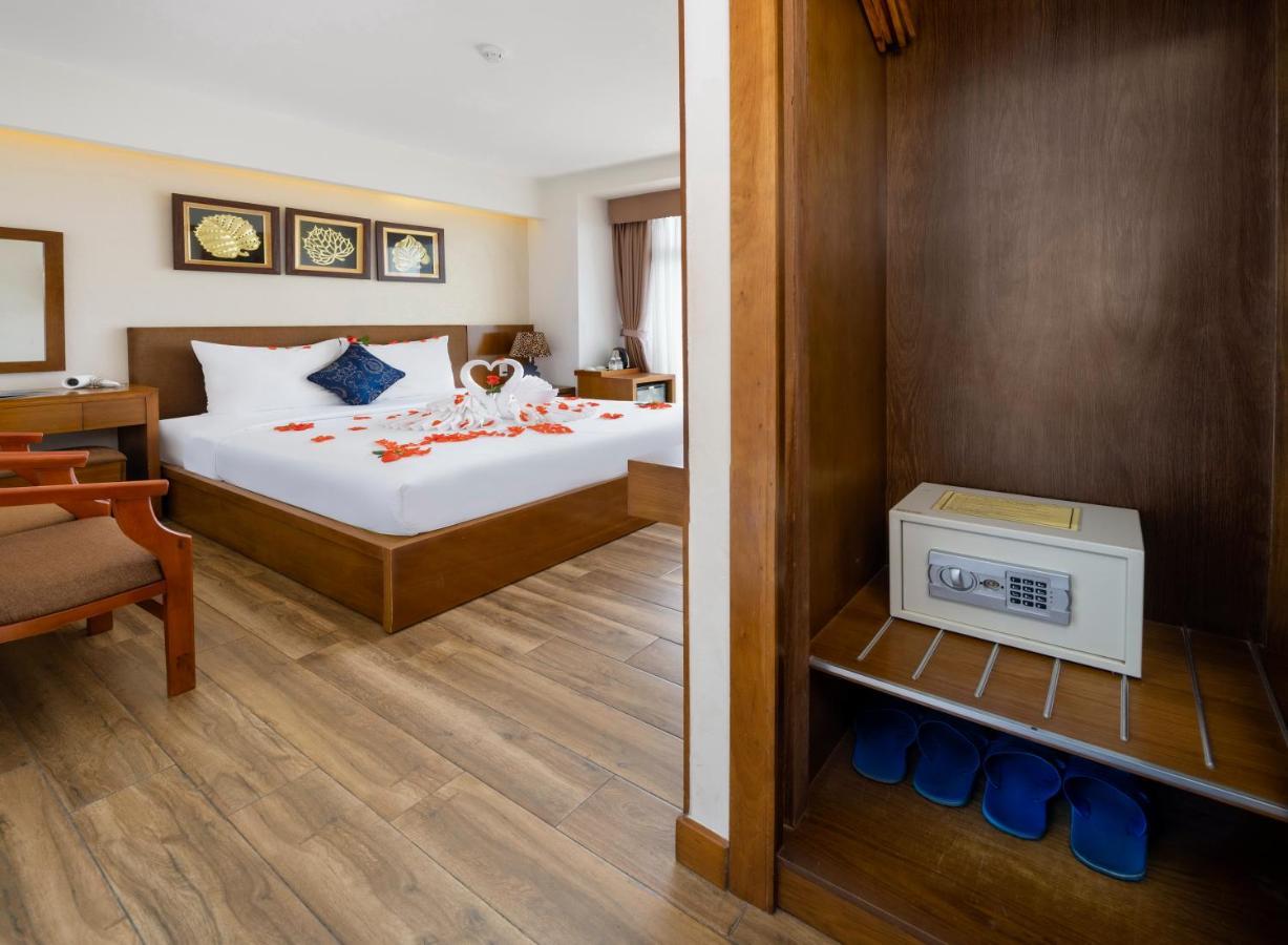 Saphia Hotel Nha Trang Bagian luar foto