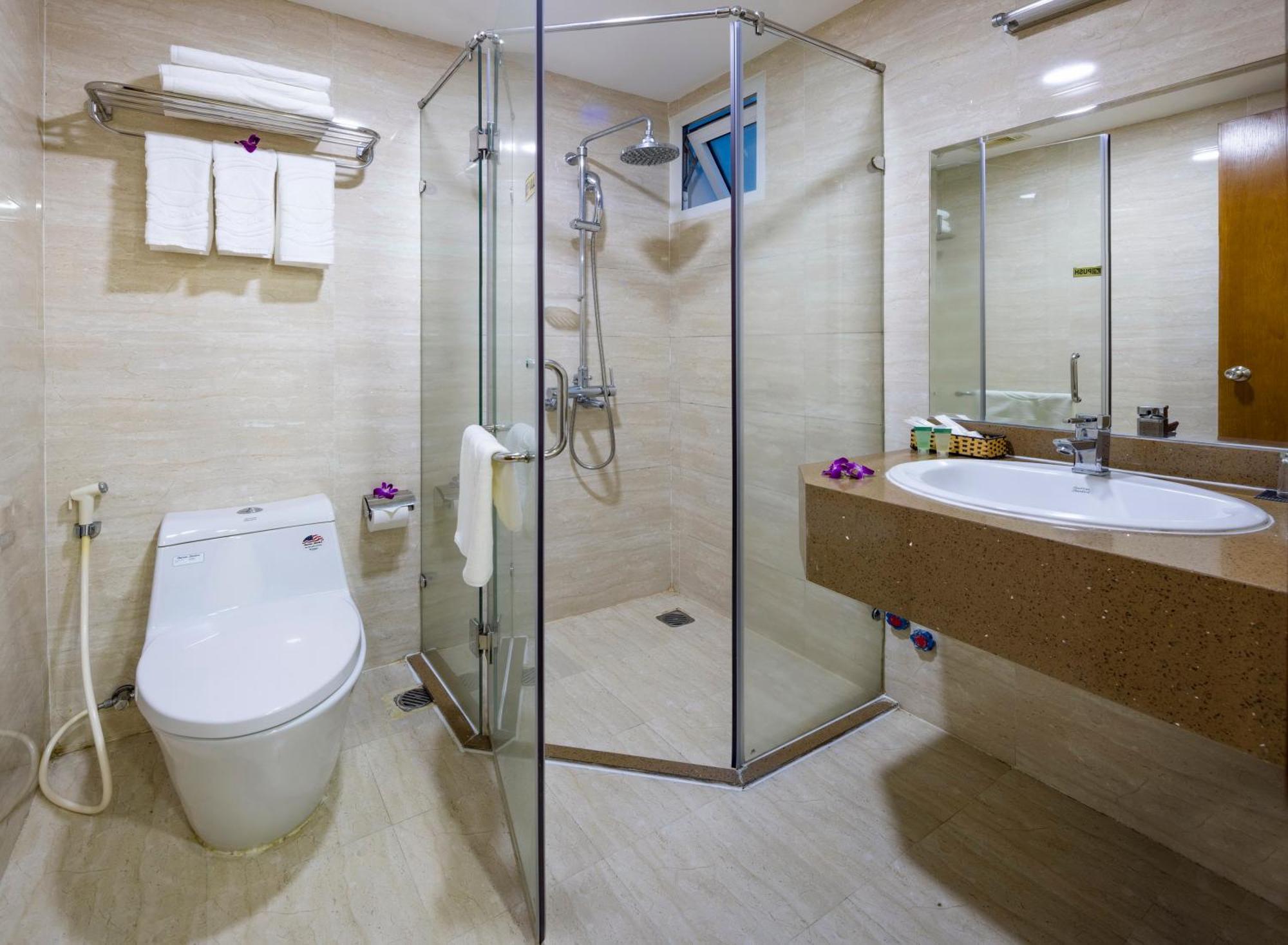 Saphia Hotel Nha Trang Bagian luar foto